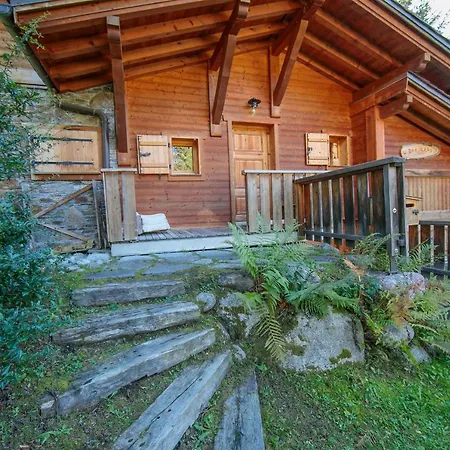 Sainte-foy-l'argentiere Chalet Sleeps 6 Chalet *
