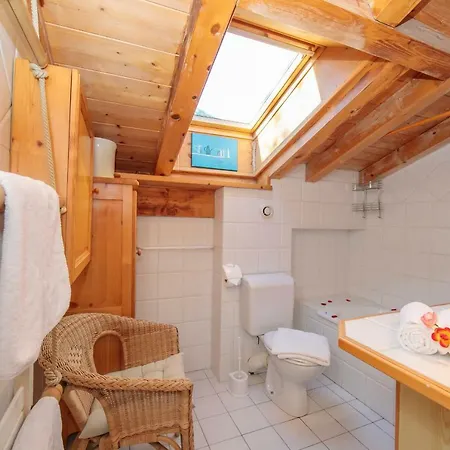 Chalet Sainte-foy-l'argentiere Chalet Sleeps 6